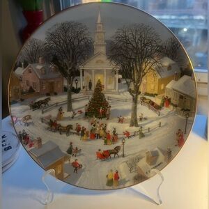 Vintage Christmas Plate Danbury Christmas Tree Lighting Charlotte Sternberg